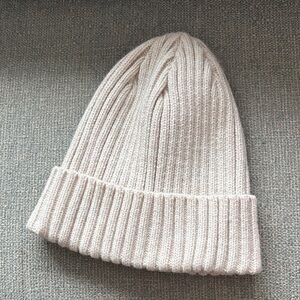 Aritzia Cream Knit Beanie